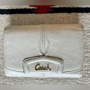 Vintage Coach Creamy White Leather Bifold Wallet